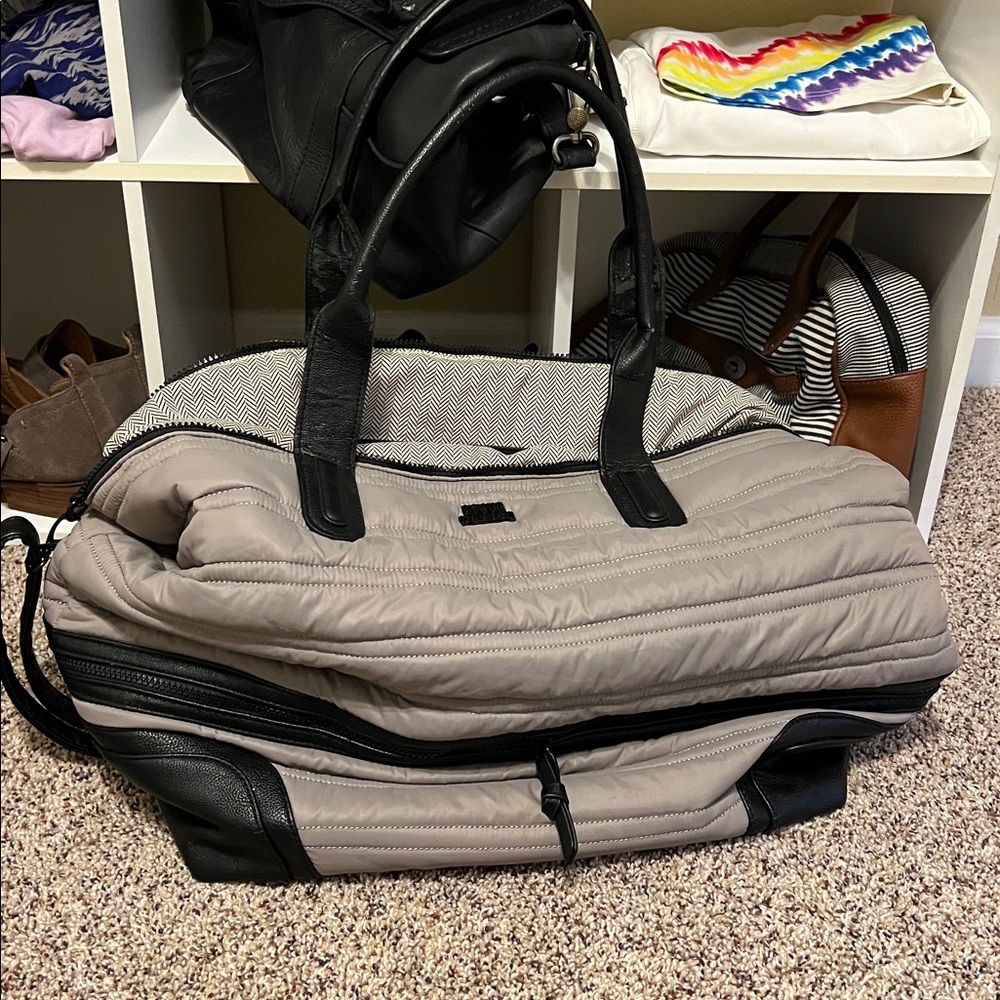 Steve Madden Black and Gray Quilted Bag